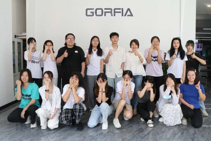 company_about_application-2