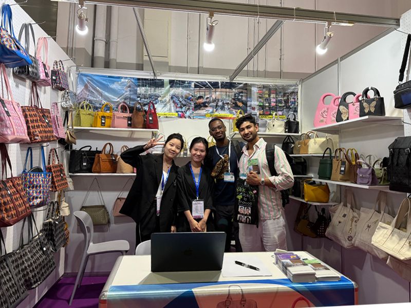 handbag-display-for-manufacturing-business-with-multiple-styles